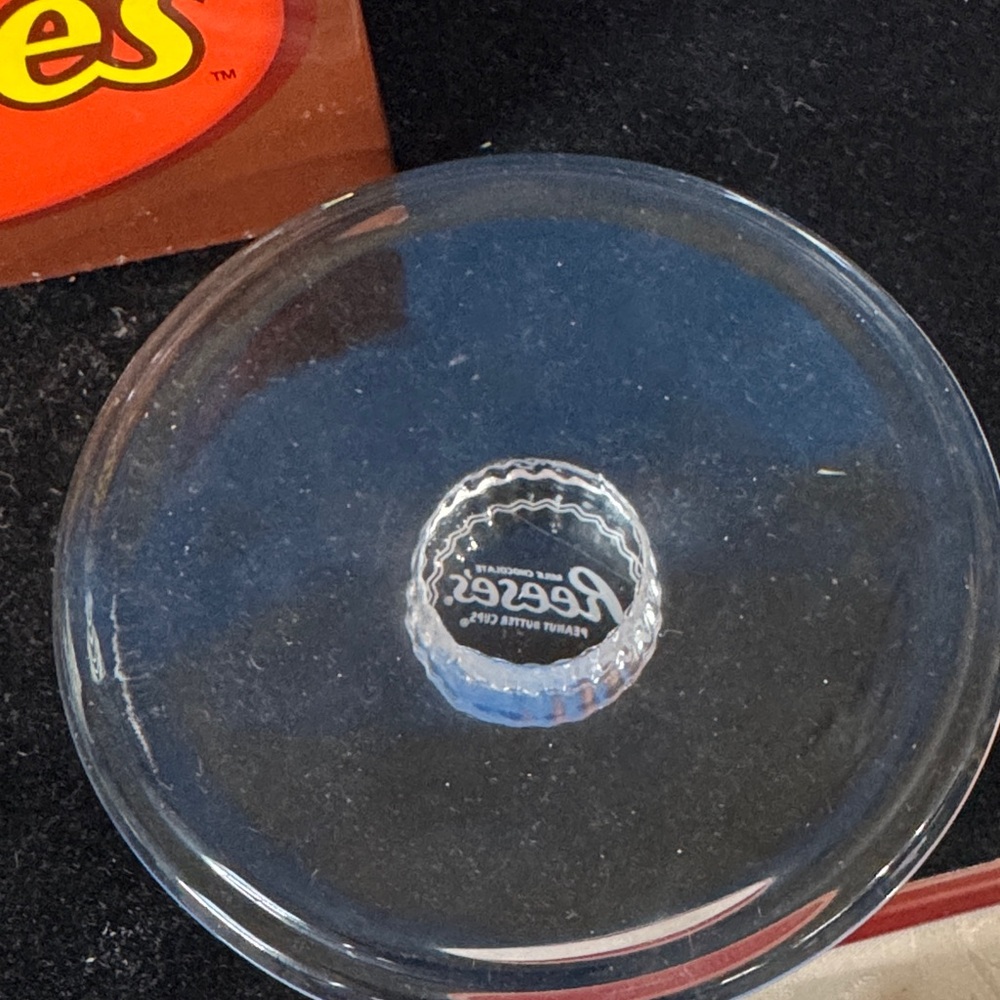 Hershey’s Reese’s Glass Candy Dish with Lid (and original box) - Picture 8 of 15